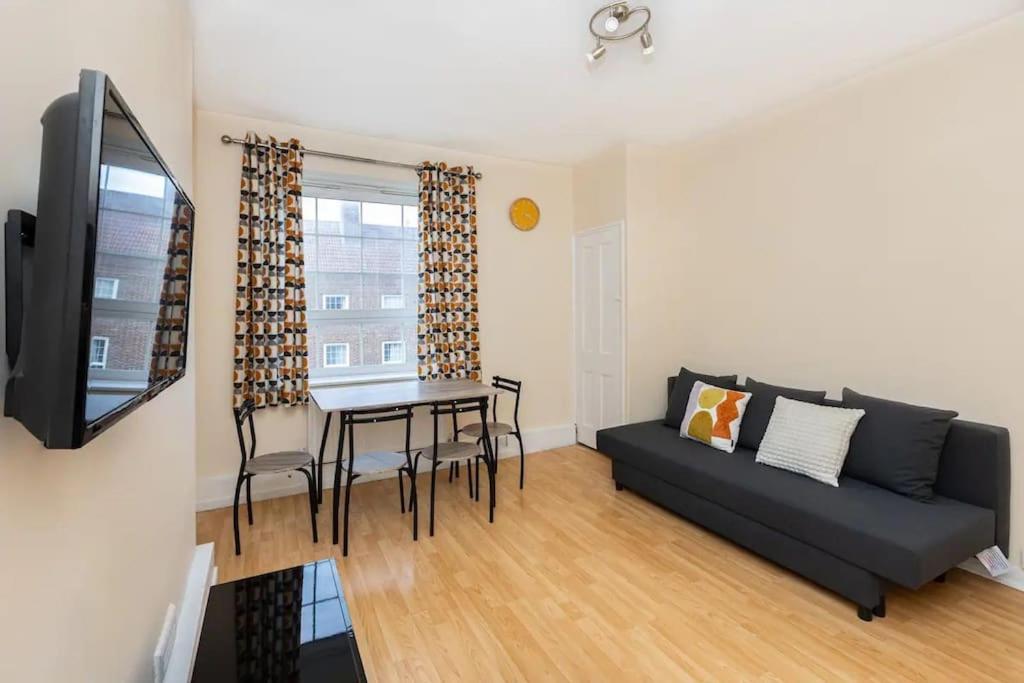 Tranquil 1Br In South Bank With Onsite Parking Apartment London Exterior photo