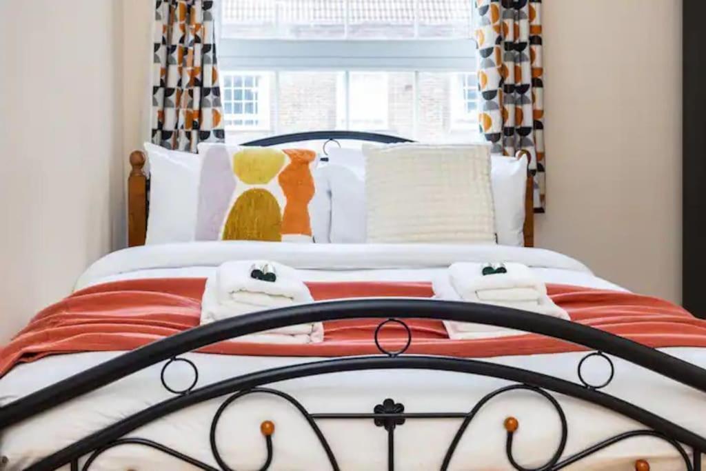 Tranquil 1Br In South Bank With Onsite Parking Apartment London Exterior photo